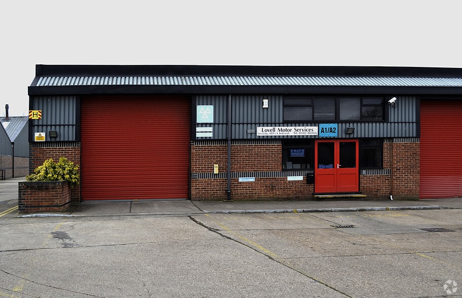 Faldo Rd, Bedford for lease - Building Photo - Image 2 of 4