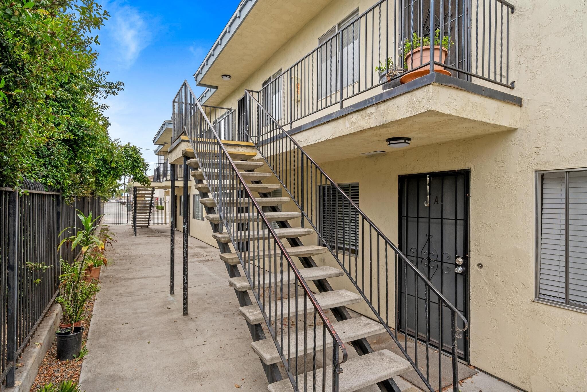 1041 Calla Ave, Imperial Beach, CA à vendre Photo du bâtiment- Image 1 de 1