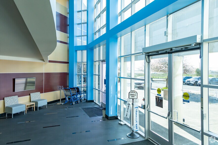 1761 Broadway St, Vallejo, CA à louer - Photo intérieure - Image 2 de 9