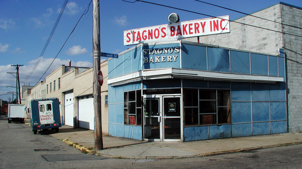 233 Auburn St, Pittsburgh, PA for sale - Building Photo - Image 1 of 13