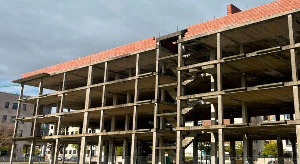 Bartolomé Cossío, Leon, las Eras de, León, León for sale - Construction Photo - Image 2 of 5