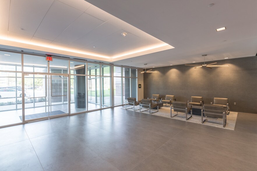 11501 Burnet Rd, Austin, TX à louer - Hall d’entrée - Image 2 de 14