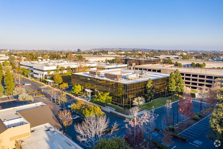 3000 Ocean Park Blvd, Santa Monica, CA for lease - Aerial - Image 3 of 4