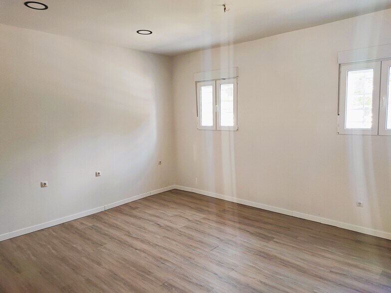 Multifamily in Madrid, Madrid for sale - Interior Photo - Image 3 of 7