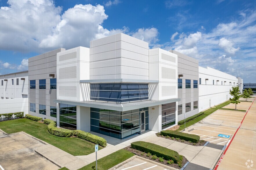 4300 Malone Dr, Pasadena, TX à louer - Photo du bâtiment - Image 1 de 9