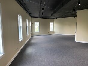 1232-1280 American Way, Libertyville, IL for lease Interior Photo- Image 2 of 7