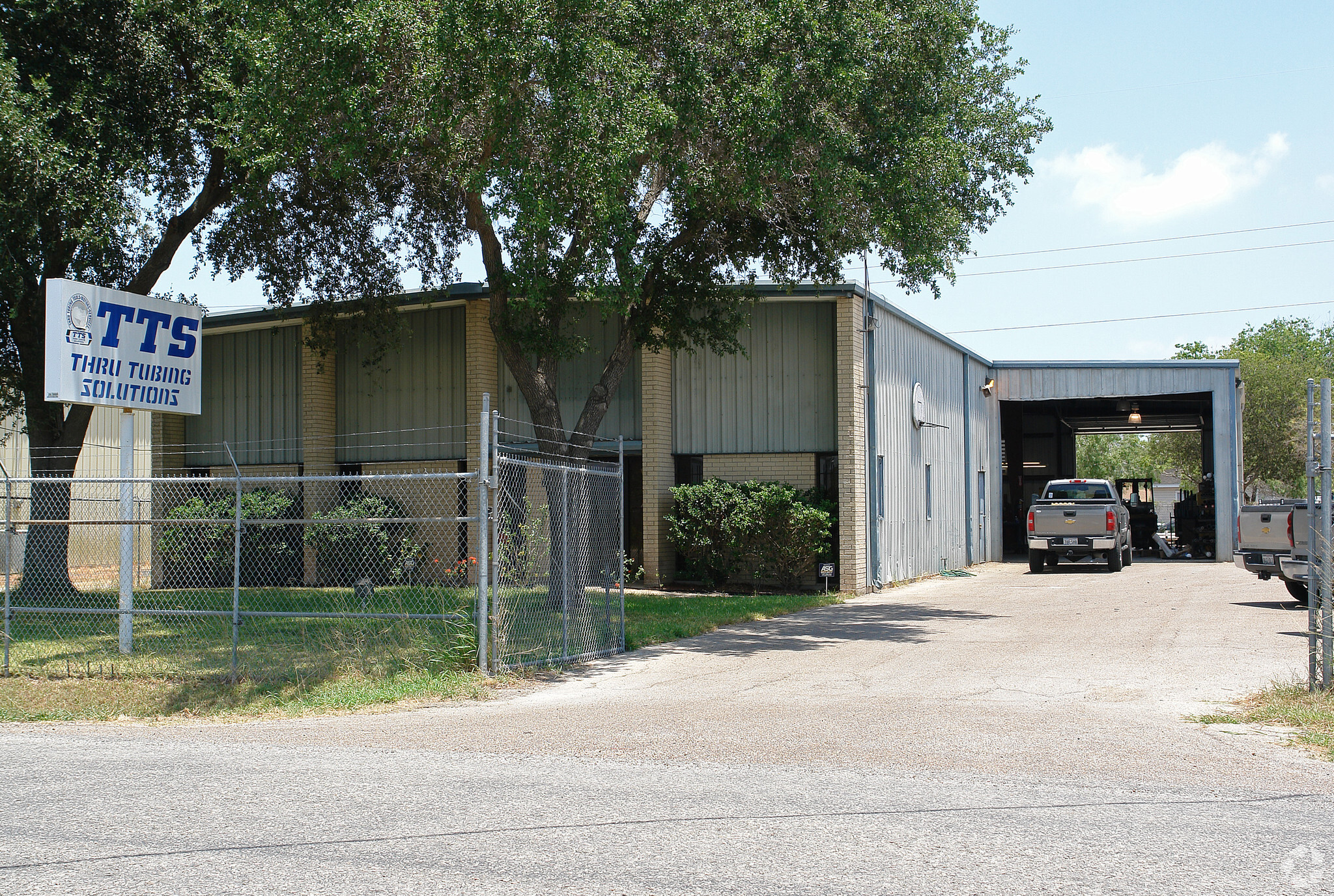 818 Cantwell Ln, Corpus Christi, TX à louer Photo principale- Image 1 de 2