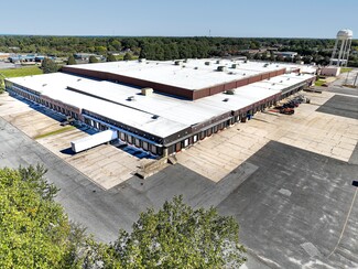 Plus de détails pour 700 N Main St, Kernersville, NC - Industriel à louer