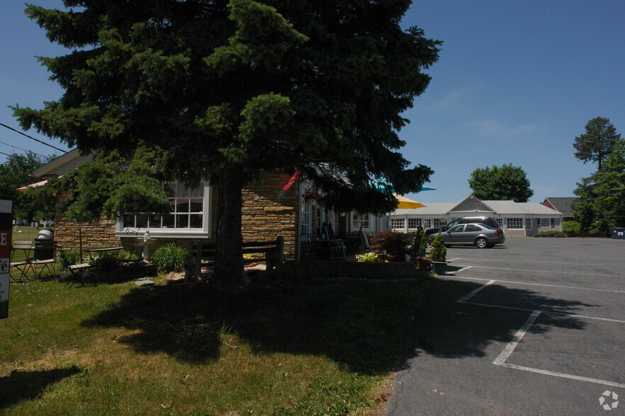 117 Broad St, Flemington, NJ à louer - Photo du bâtiment - Image 2 de 5