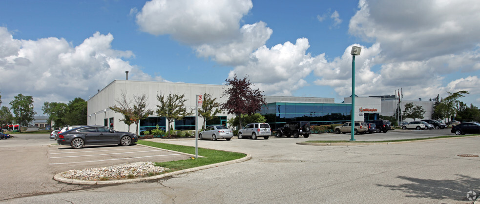 2280 Argentia Rd, Mississauga, ON for sale - Building Photo - Image 3 of 4