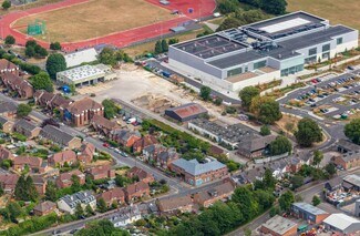 Plus de détails pour Bar End Rd, Winchester - Industriel à louer