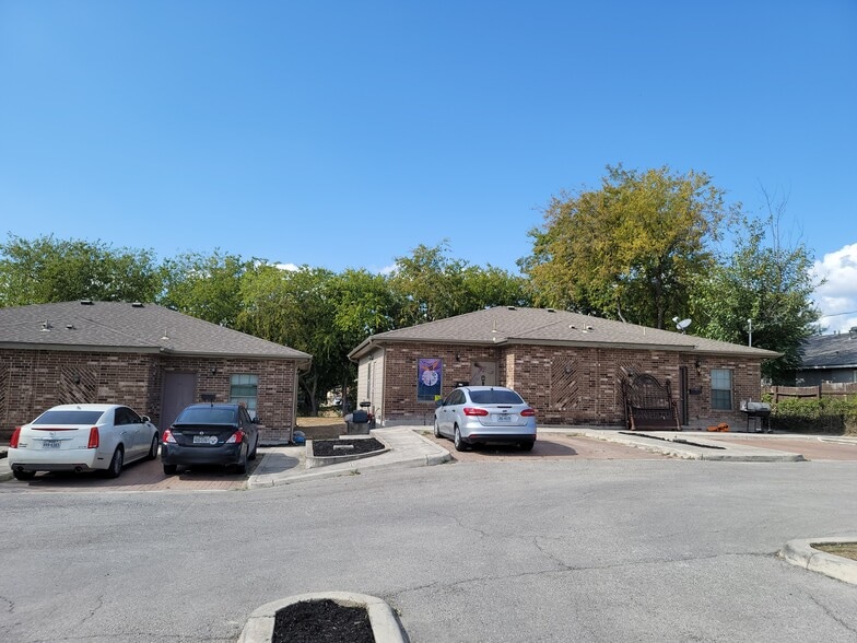 10911 Baltic St, San Antonio, TX for sale - Building Photo - Image 3 of 29