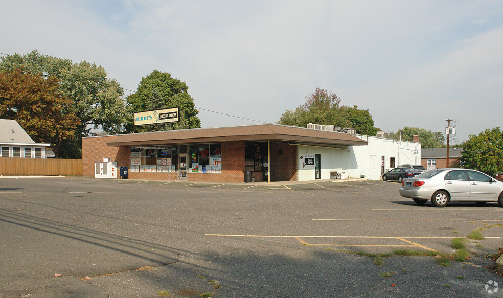 658 Stafford Ave, Bristol, CT for sale - Primary Photo - Image 1 of 1