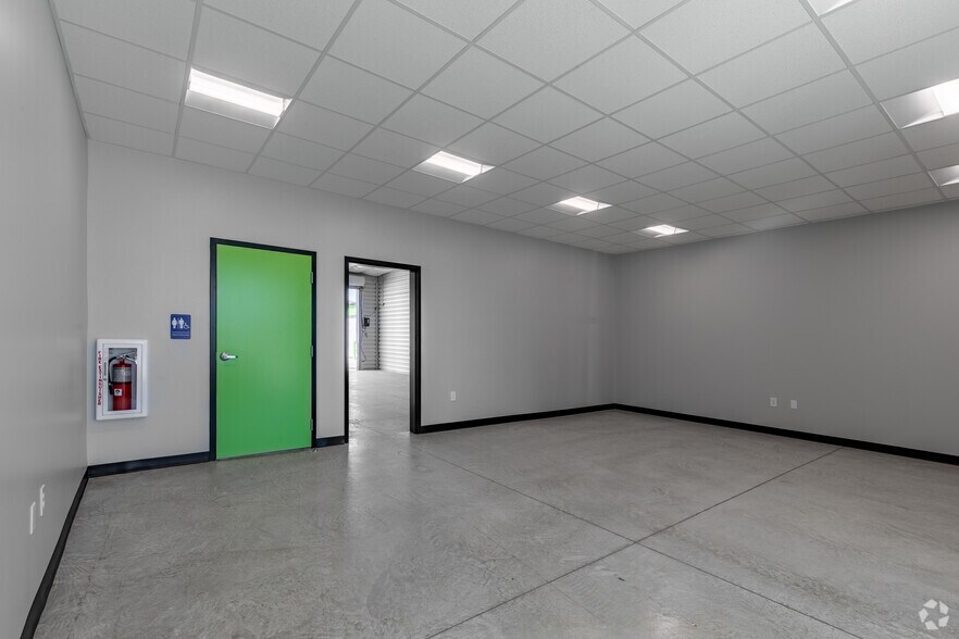 8114 City Base Landing, San Antonio, TX à louer - Photo intérieure - Image 2 de 41