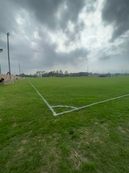 8545 Furay, Houston, TX for sale - Commercial Listing Video - Image 2 of 17