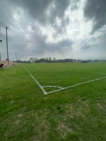 8545 Furay, Houston, TX à vendre - Vidéo sur l’inscription commerciale - Image 2 de 17