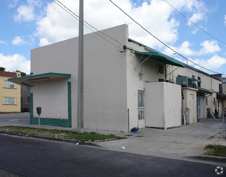 1165 NW 5th St, Miami, FL à vendre - Photo du bâtiment - Image 3 de 3