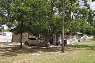 310 Highway 290 #A & D Highway W #A & D - Owner Financed Property