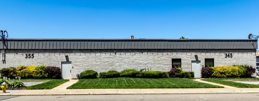 355-365 Wyandanch Ave, Babylon, NY à louer - Photo du bâtiment - Image 1 de 13