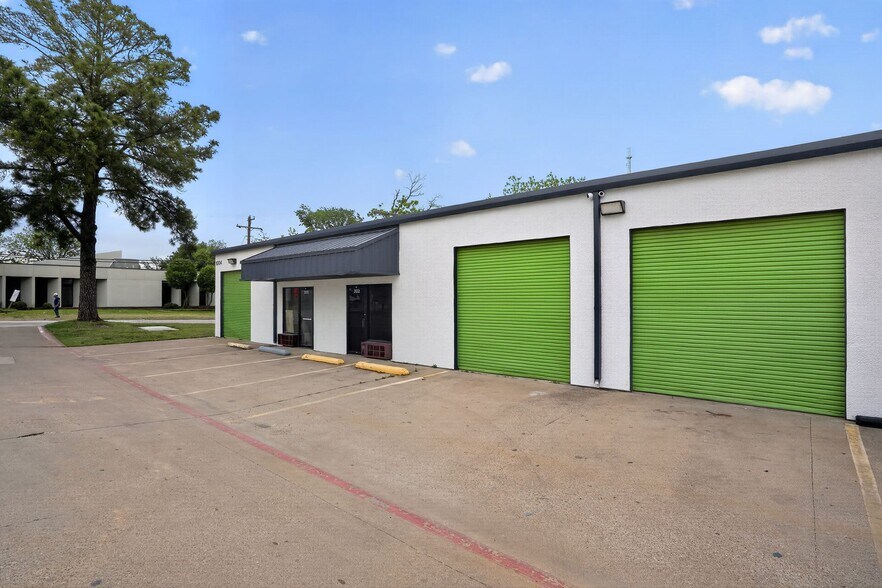 1000 Harrison Ave, Arlington, TX à louer - Photo du bâtiment - Image 3 de 12