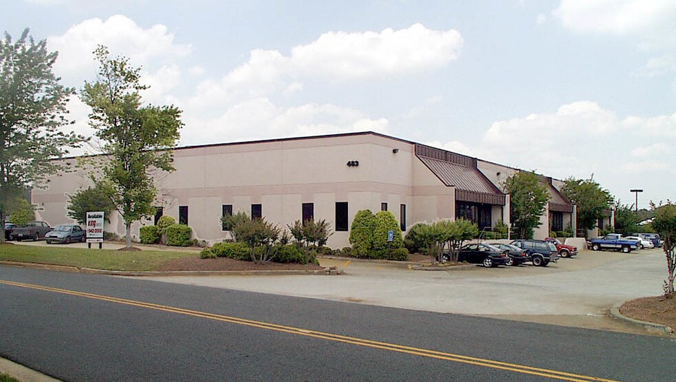483 Commerce Park Dr SE, Marietta, GA à louer - Photo du bâtiment - Image 2 de 5
