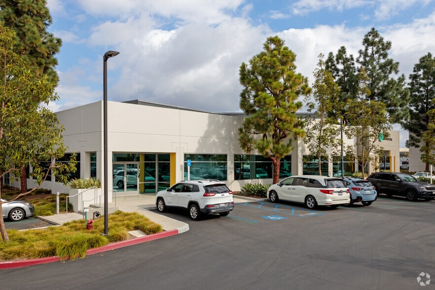 15251 Alton Pky, Irvine, CA for lease - Building Photo - Image 3 of 5
