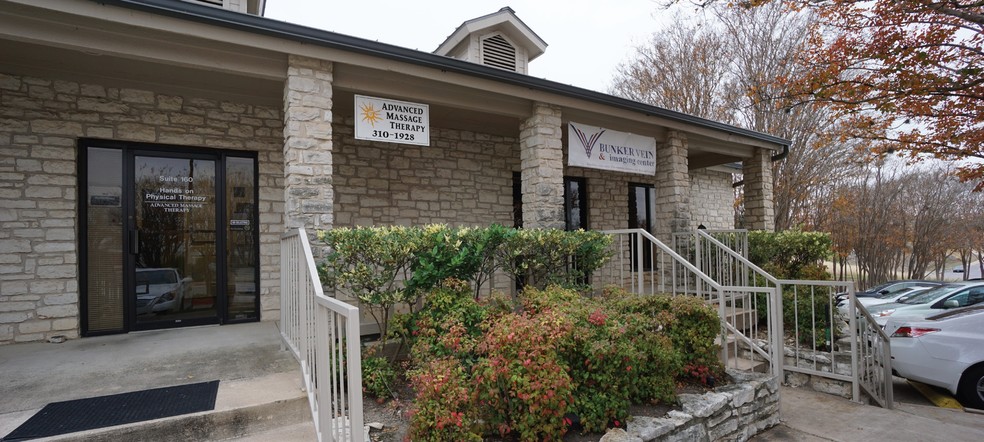 301 Hesters Crossing Rd, Round Rock, TX for lease - Primary Photo - Image 1 of 17