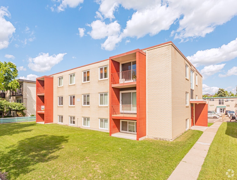 11915 104th St NW, Edmonton, AB for sale - Primary Photo - Image 1 of 1