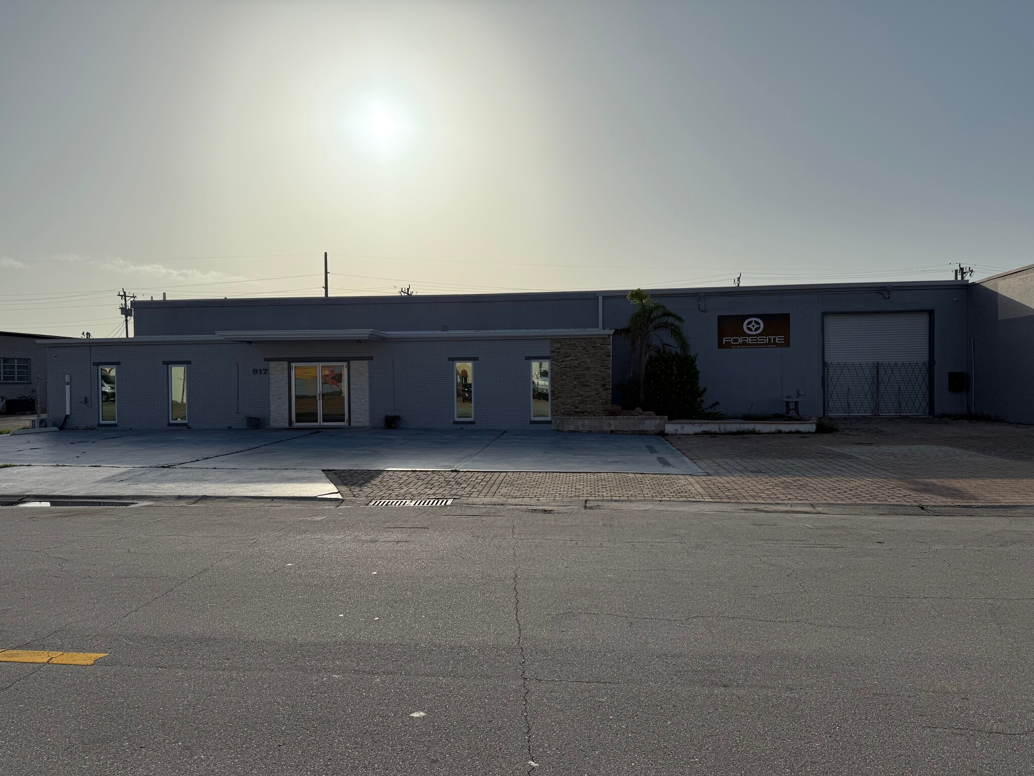 917 15th Ave SE, Cape Coral, FL for lease Building Photo- Image 1 of 12