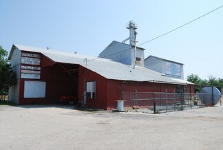 Plus de détails pour 1010 Austin St, Columbus, TX - Local d'activités à louer