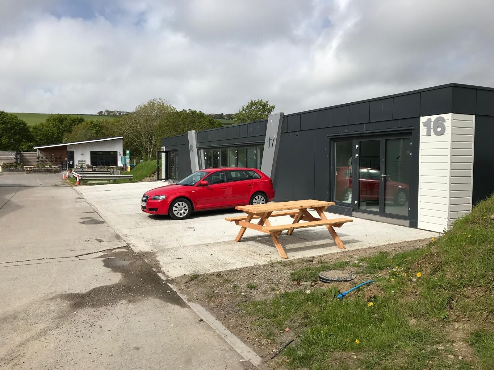 South West Coast Path, Chivenor à louer Photo principale- Image 1 de 4