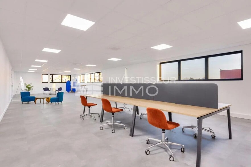 Office in Wissous for lease - Interior Photo - Image 3 of 5