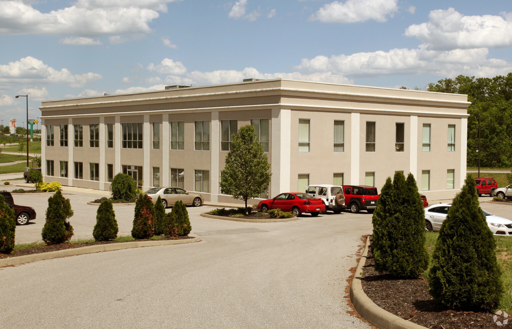 100 Peyton Way, Charleston, WV à vendre Photo principale- Image 1 de 26