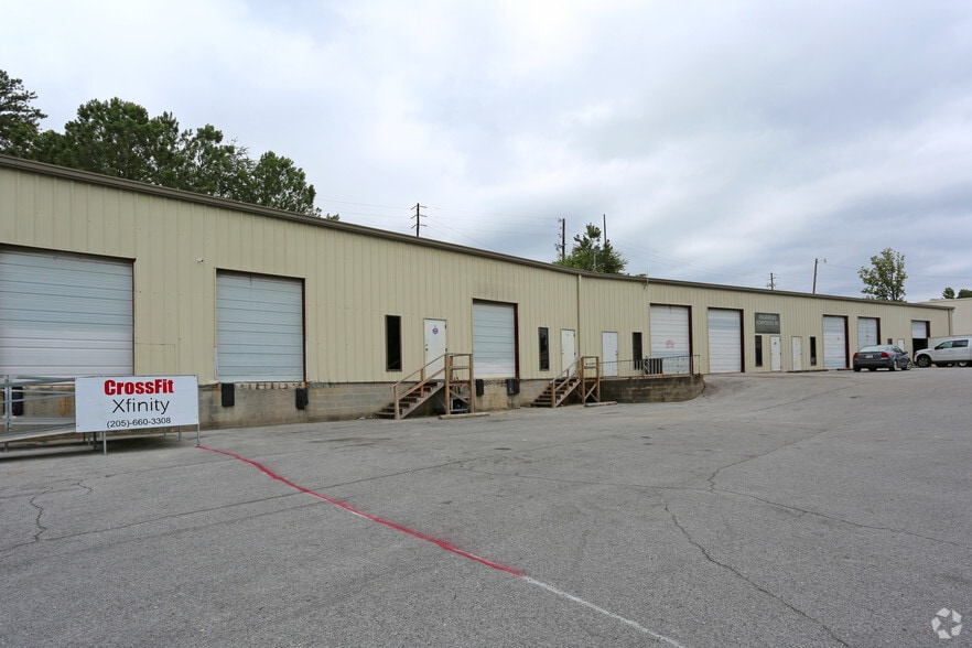 4998 Whitling Dr, Pelham, AL for lease - Building Photo - Image 2 of 2