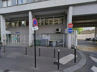 Plus de détails pour Local d'activités à louer