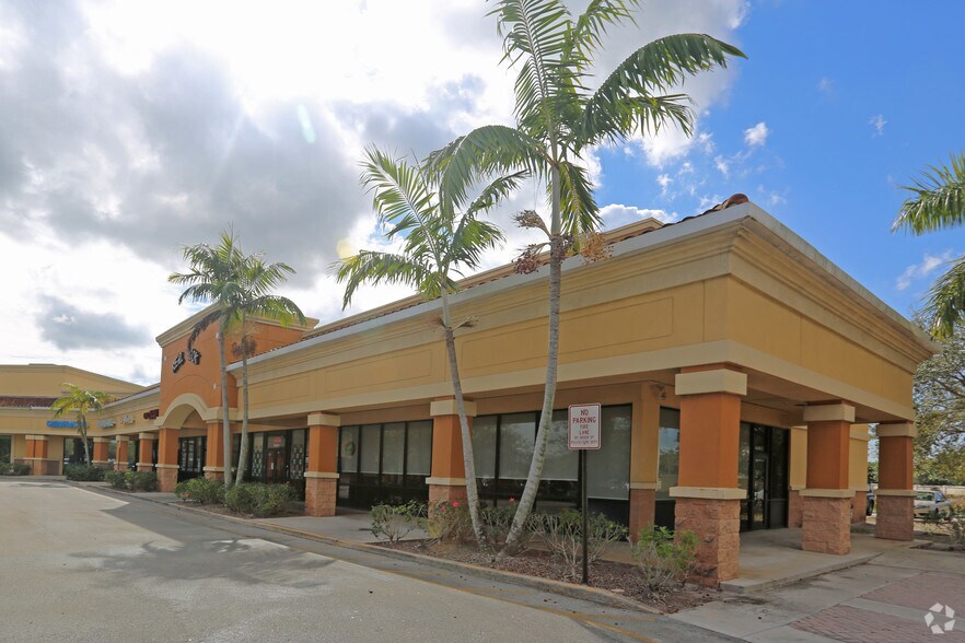 4622-4640 Hypoluxo Rd, Lake Worth, FL à louer - Photo du bâtiment - Image 3 de 14