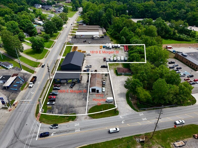 1819 E Morgan St, Martinsville, IN à vendre - Photo du bâtiment - Image 2 de 20