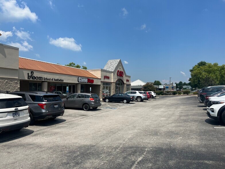 875 US-321, Lenoir City, TN à louer - Photo du bâtiment - Image 3 de 5