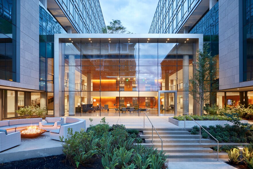 1107 Lake Washington Blvd N, Renton, WA à louer - Photo du bâtiment - Image 3 de 23