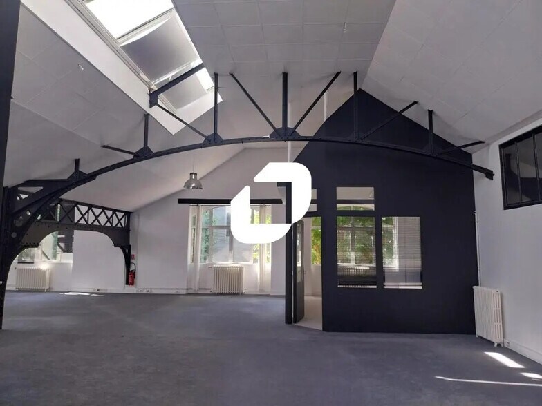 16 Boulevard De La Prairie Au Duc, Nantes for lease - Building Photo - Image 1 of 26