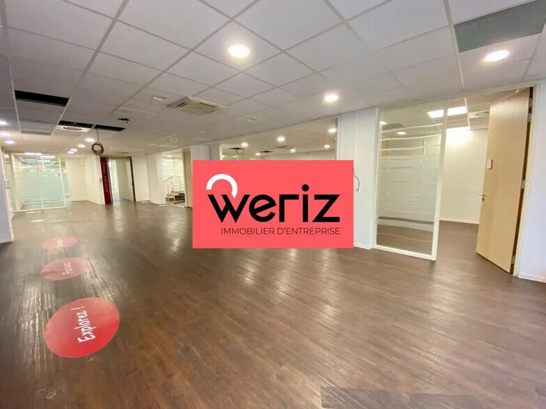 Retail in Marseille for lease - Interior Photo - Image 3 of 14