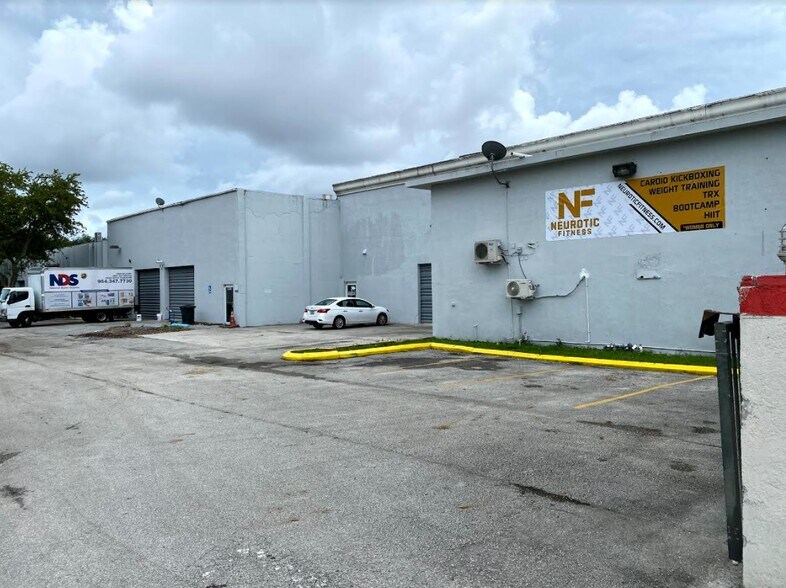 5900 Stirling Rd, Hollywood, FL à louer - Photo principale - Image 1 de 15