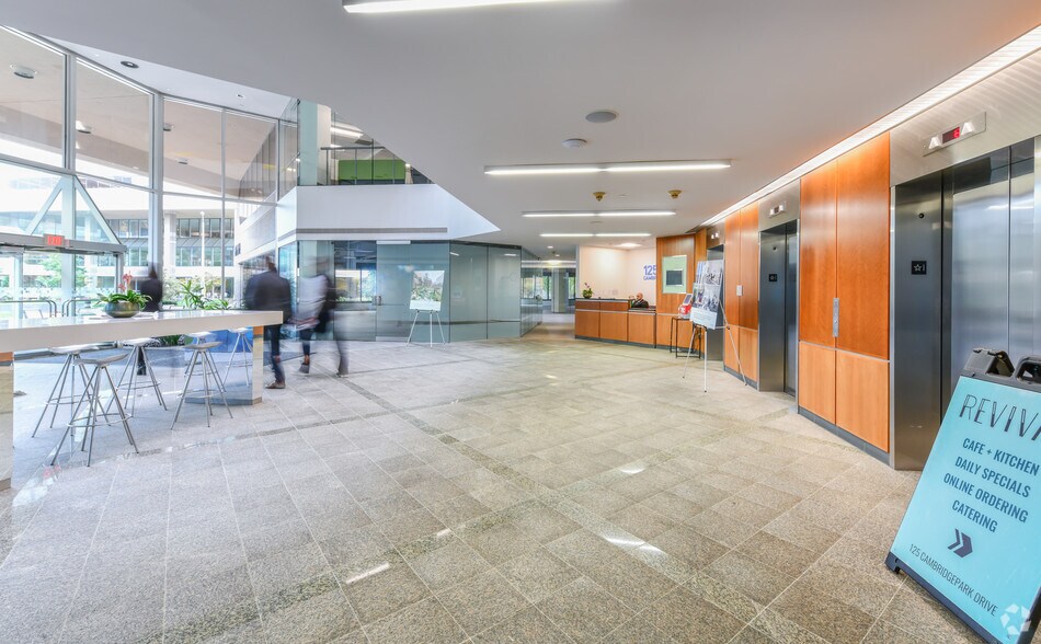 125 Cambridgepark Dr, Cambridge, MA for lease - Interior Photo - Image 2 of 3