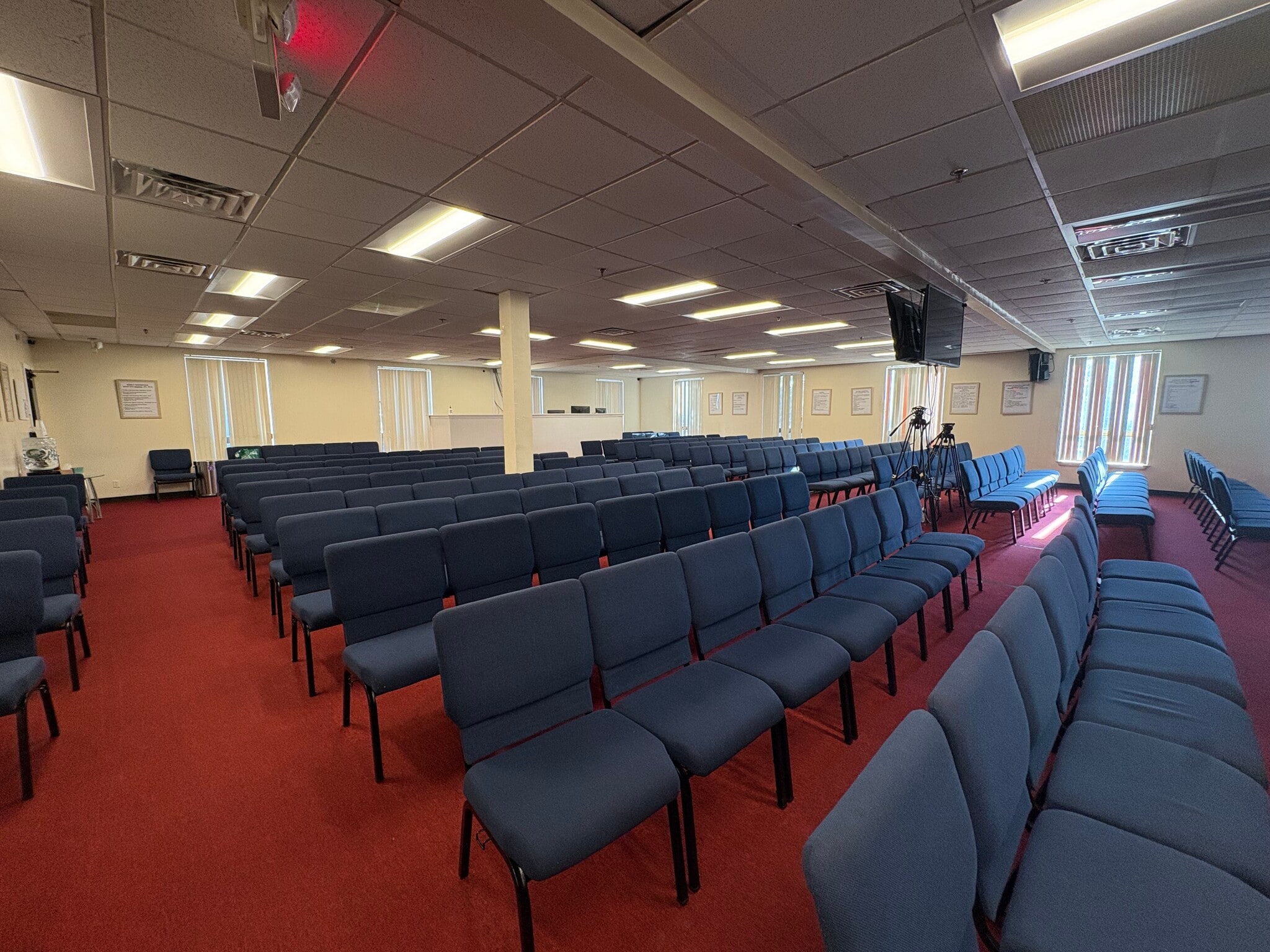 240 Bear Hill Rd, Waltham, MA for lease Building Photo- Image 1 of 3