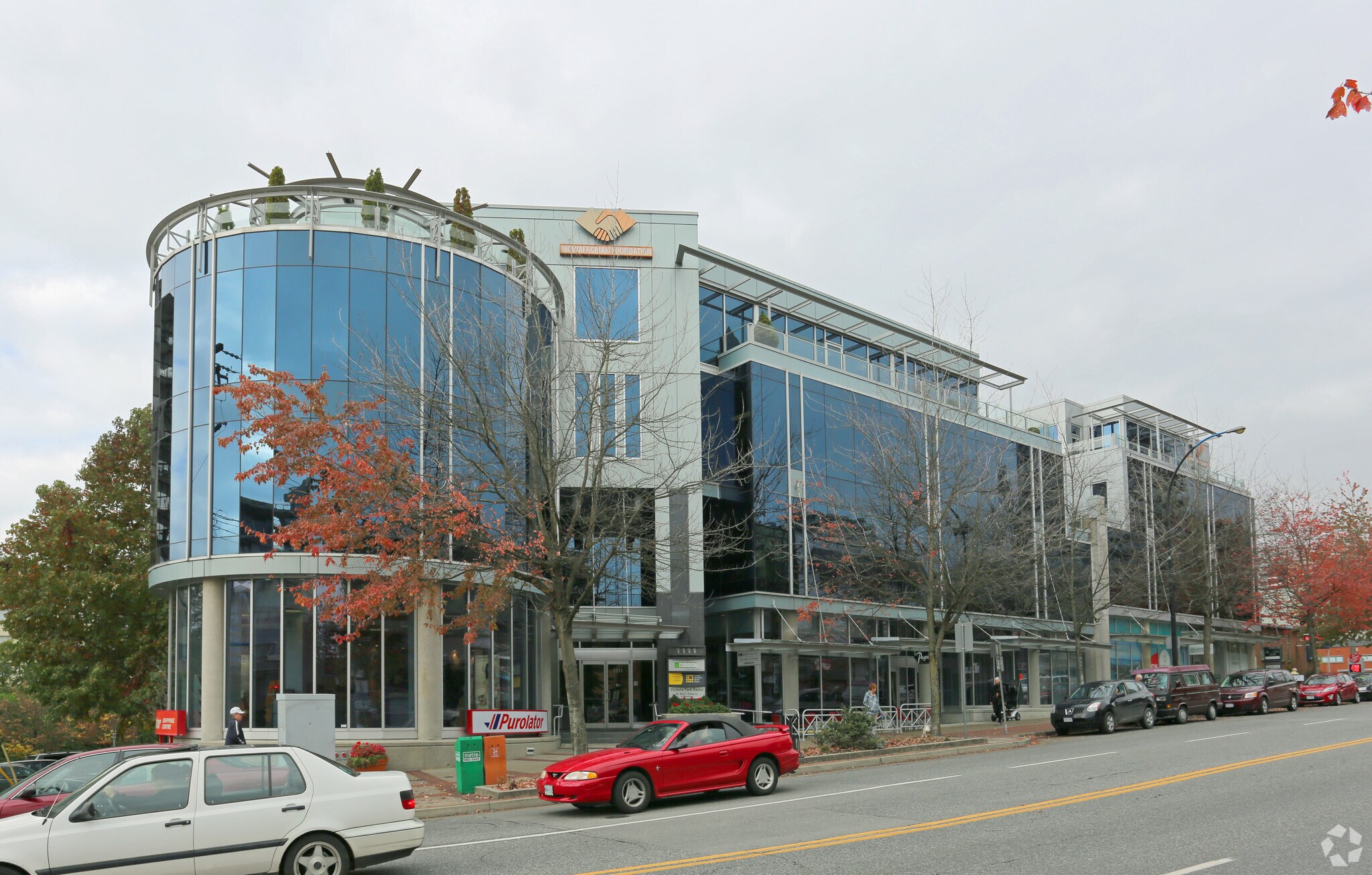 1111 Lonsdale Ave, North Vancouver, BC à vendre Photo principale- Image 1 de 1