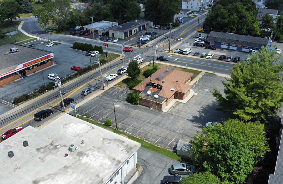 1010 Chestnut St, Emmaus, PA à vendre - Photo du bâtiment - Image 1 de 1