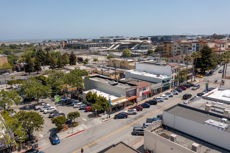 234-236 Broadway, Millbrae, CA for lease - Building Photo - Image 3 of 5