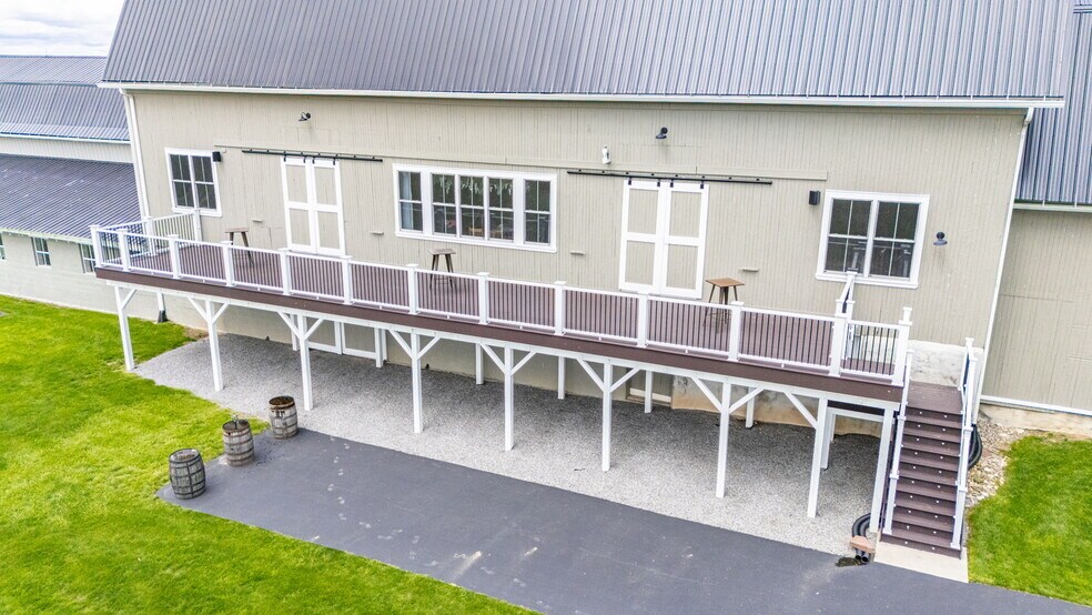 3956 Caledonia Avon Rd, Caledonia, NY à vendre - Photo du bâtiment - Image 2 de 11