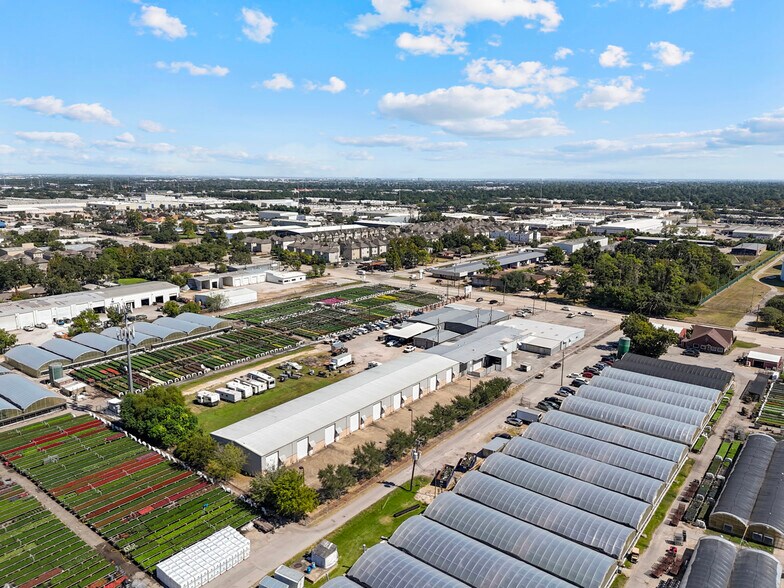 1465 Brittmoore Rd, Houston, TX à vendre - Photo du bâtiment - Image 3 de 8