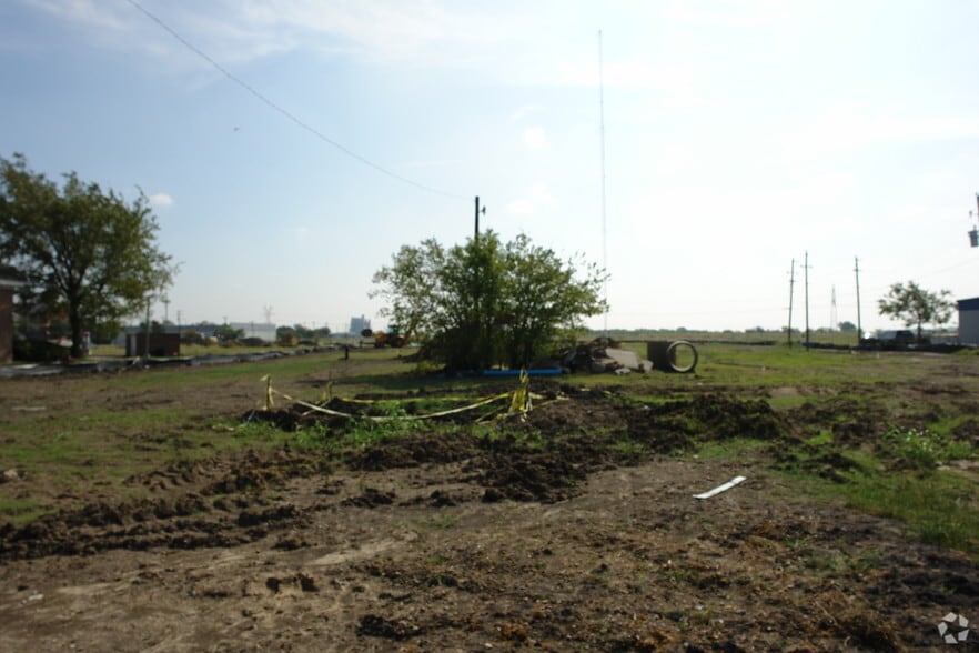 920 S Belt Line Rd, Coppell, TX for lease - Building Photo - Image 2 of 16